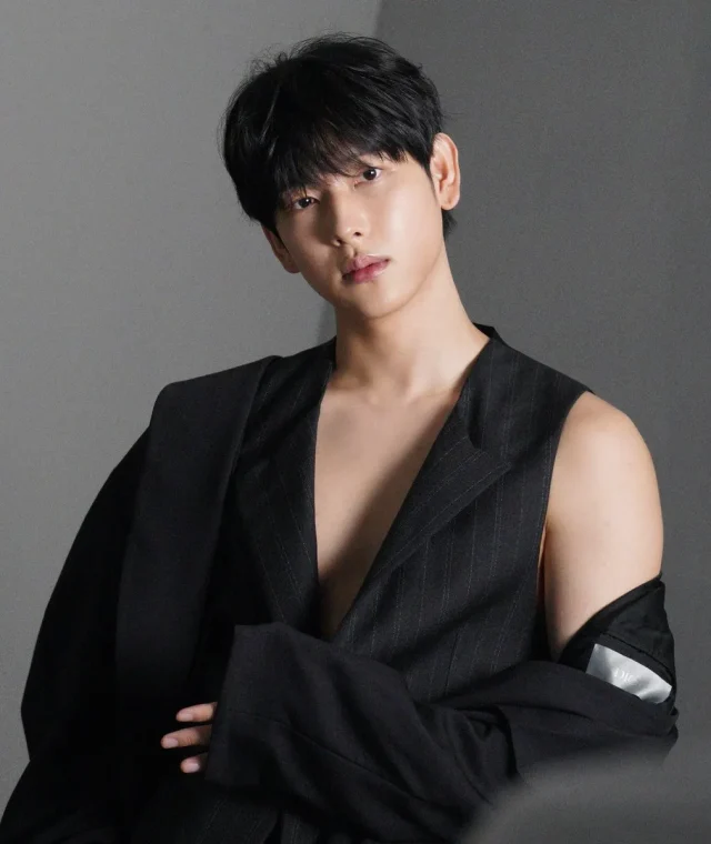 俳優イム・シワン